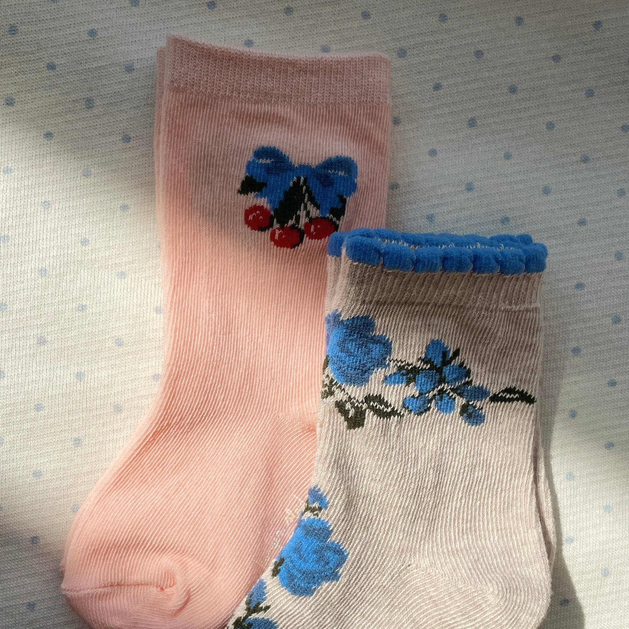 KONGES SLOJD FLOWER AND CHERRY JACQUARD SOCKS 2PC