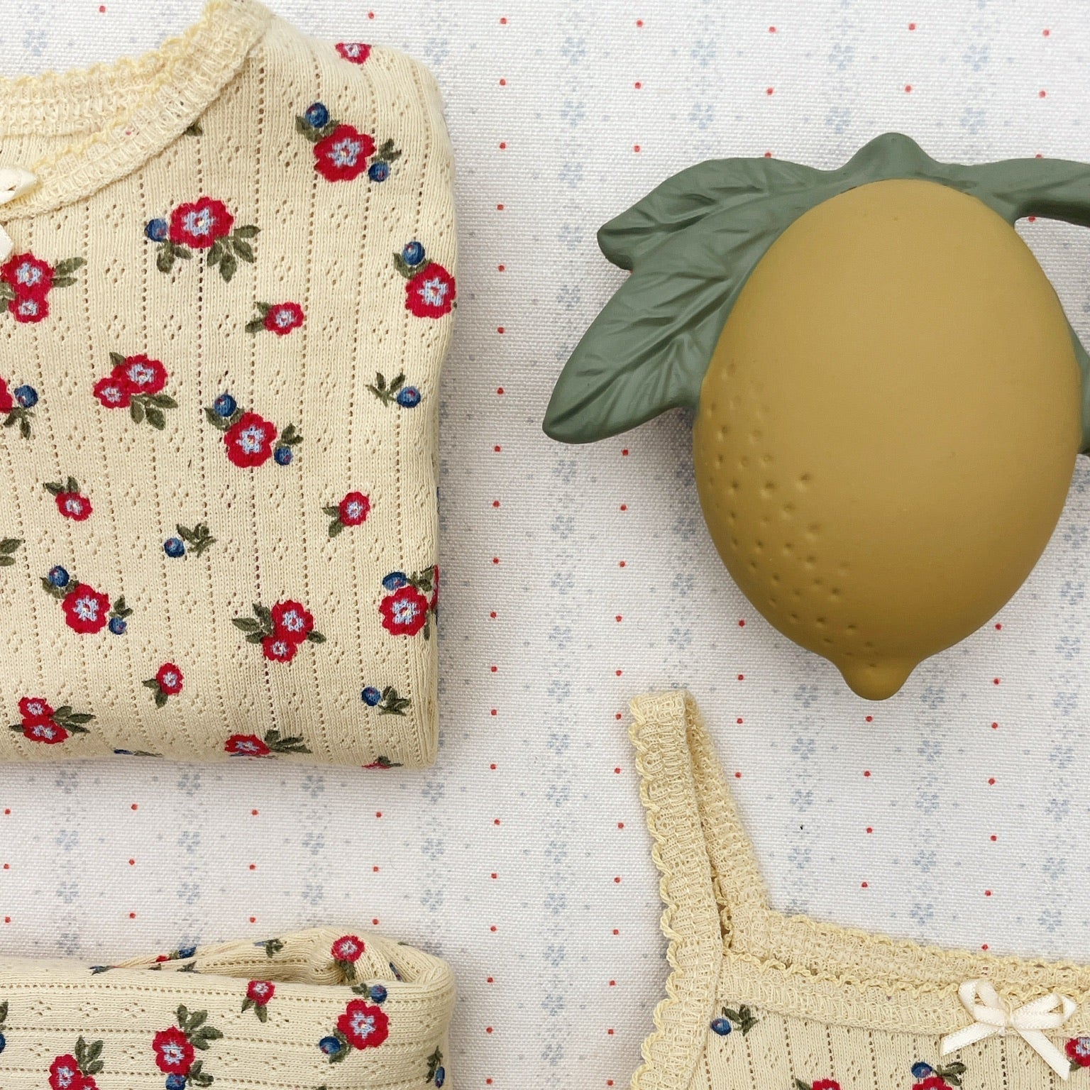 KONGES SLOJD LEMON TEETHER