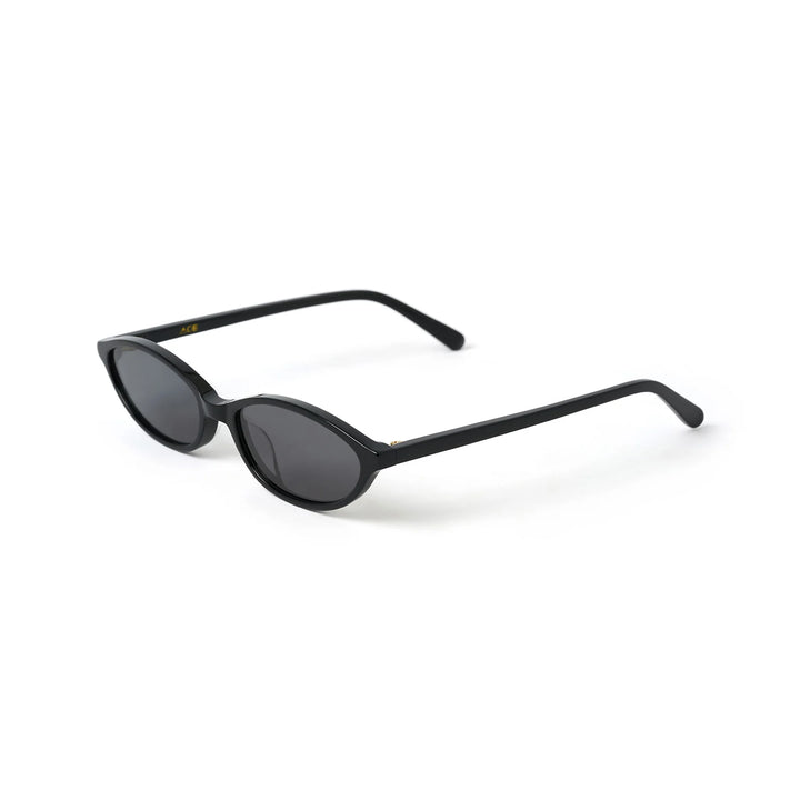 ARMS OF EVE FRANKIE SUNGLASSES: BLACK