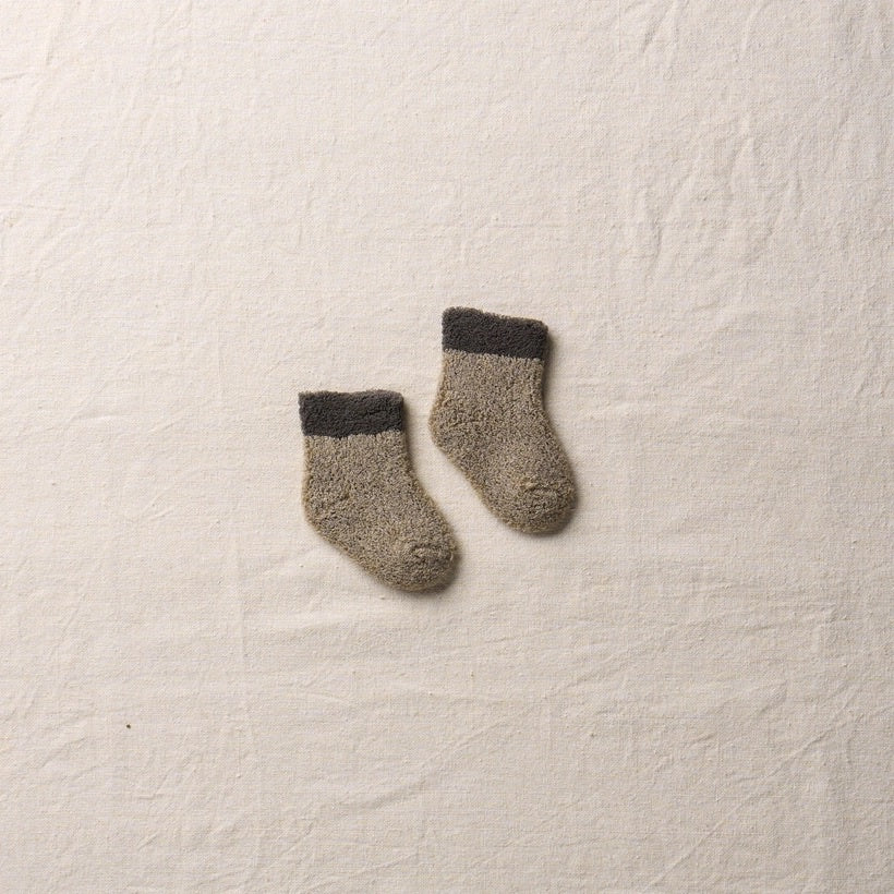 YAHAE ORGANIC COTTON YAK PILE BABY SOCKS: GREEN
