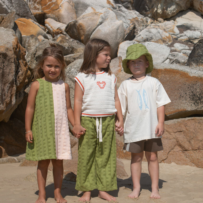 GROWN CANDY CANE HEART VEST: MILK