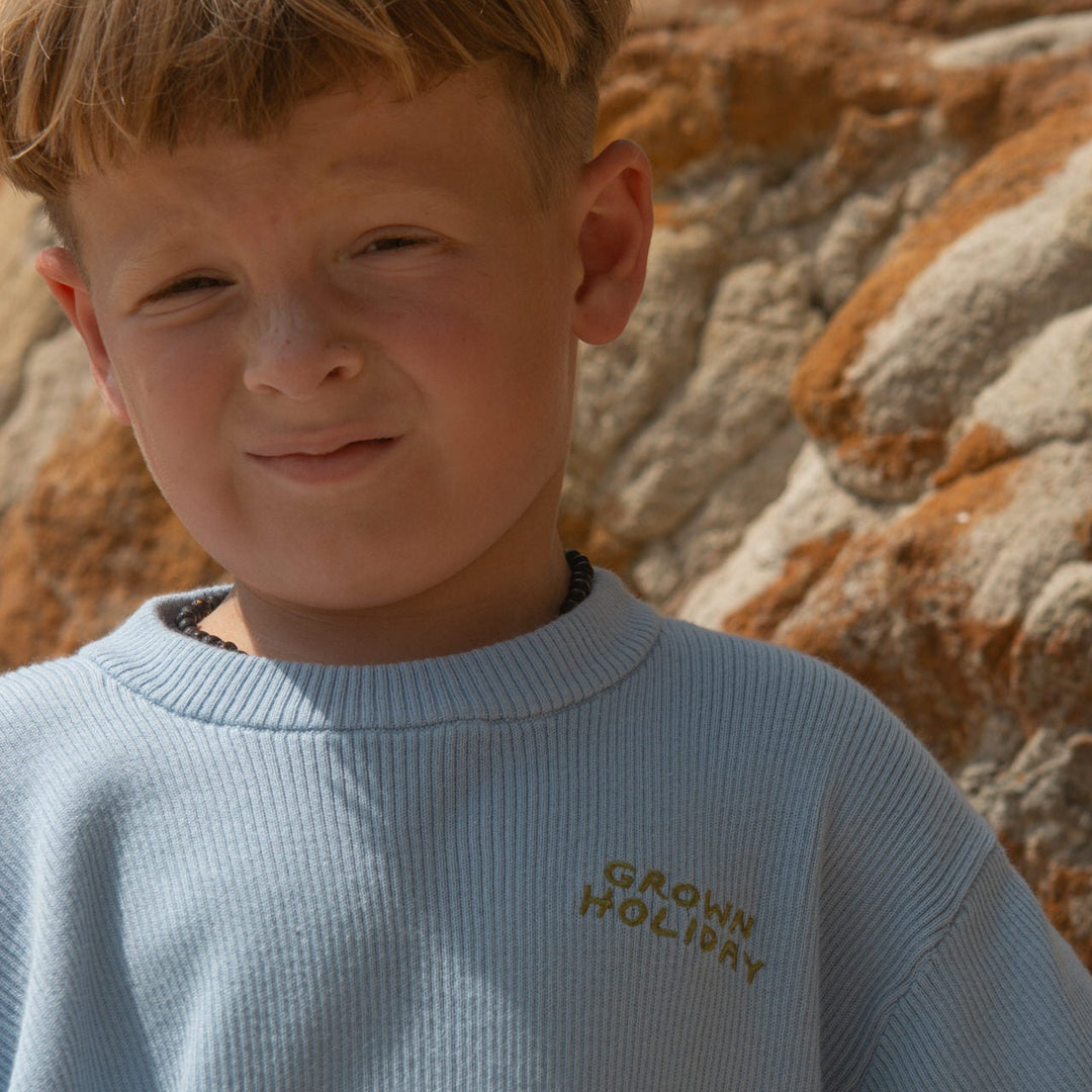 GROWN ORGANIC RIBBED KNIT LOGO TEE: OCEAN