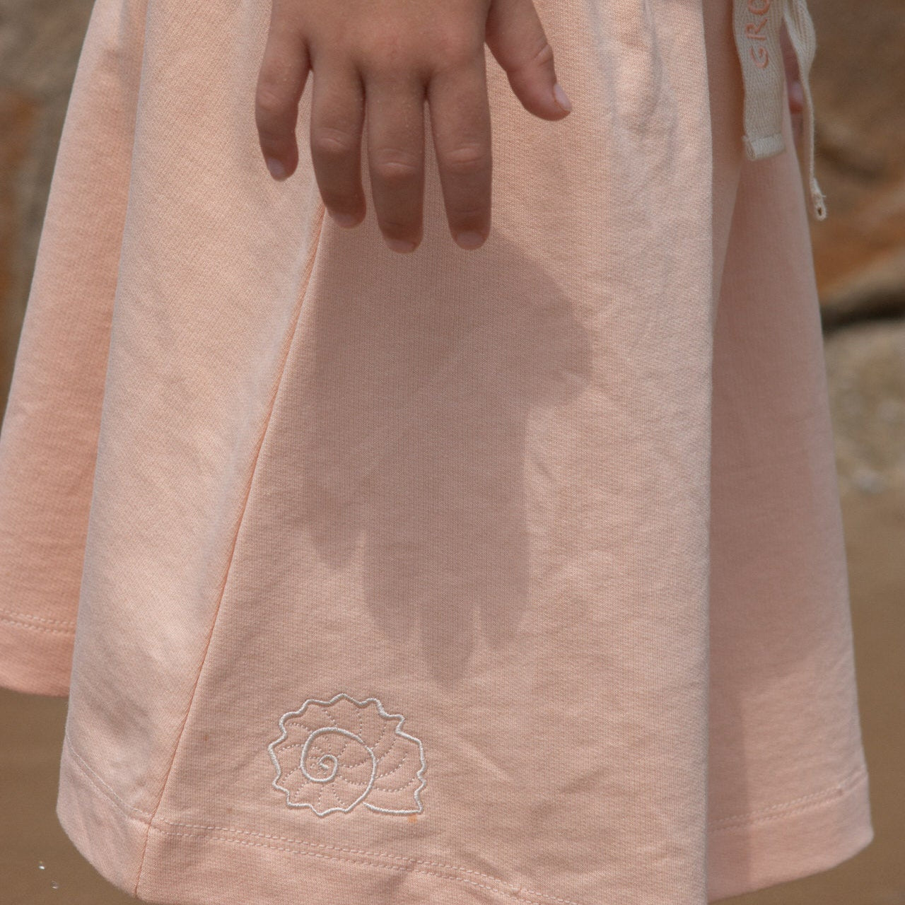 GROWN FRENCH TERRY SHELL SKIRT: PEACHY
