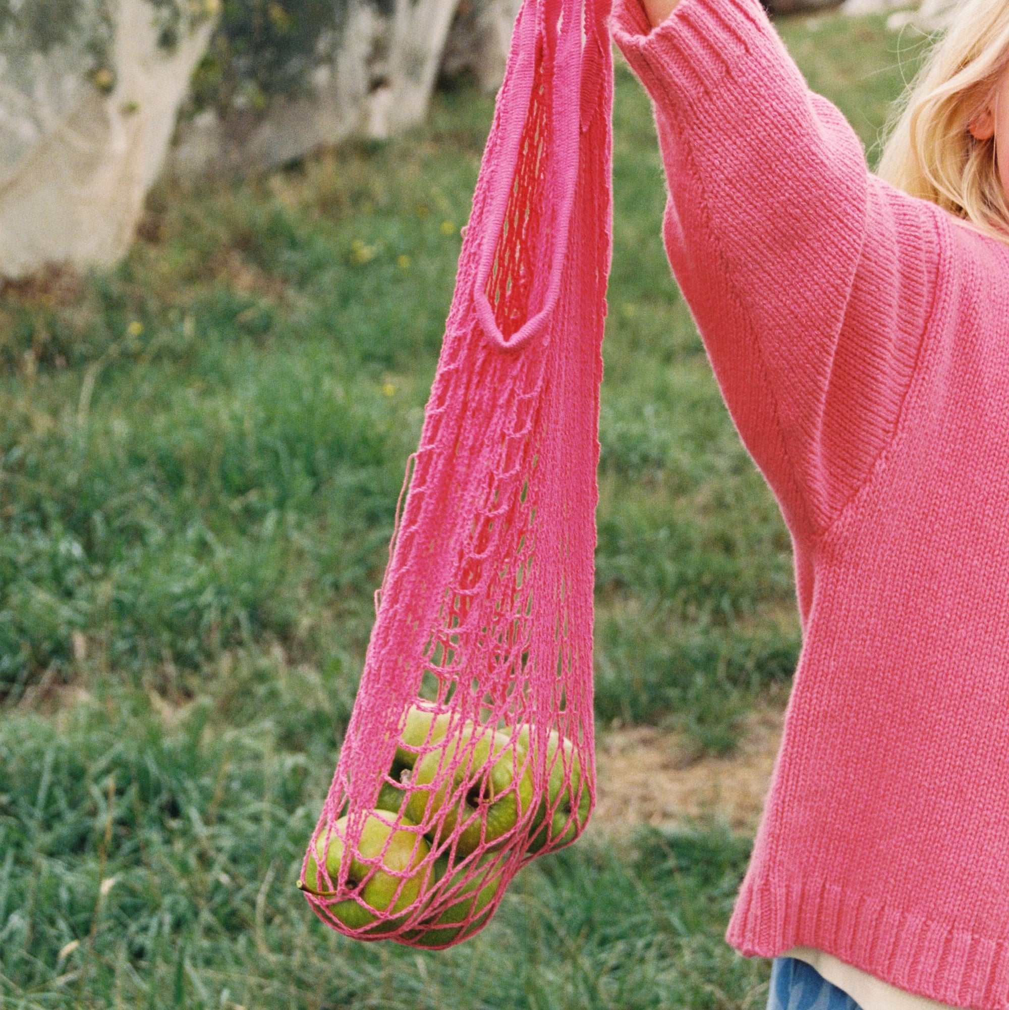 GROWN MERINO BLEND KNIT PULL OVER: RASPBERRY