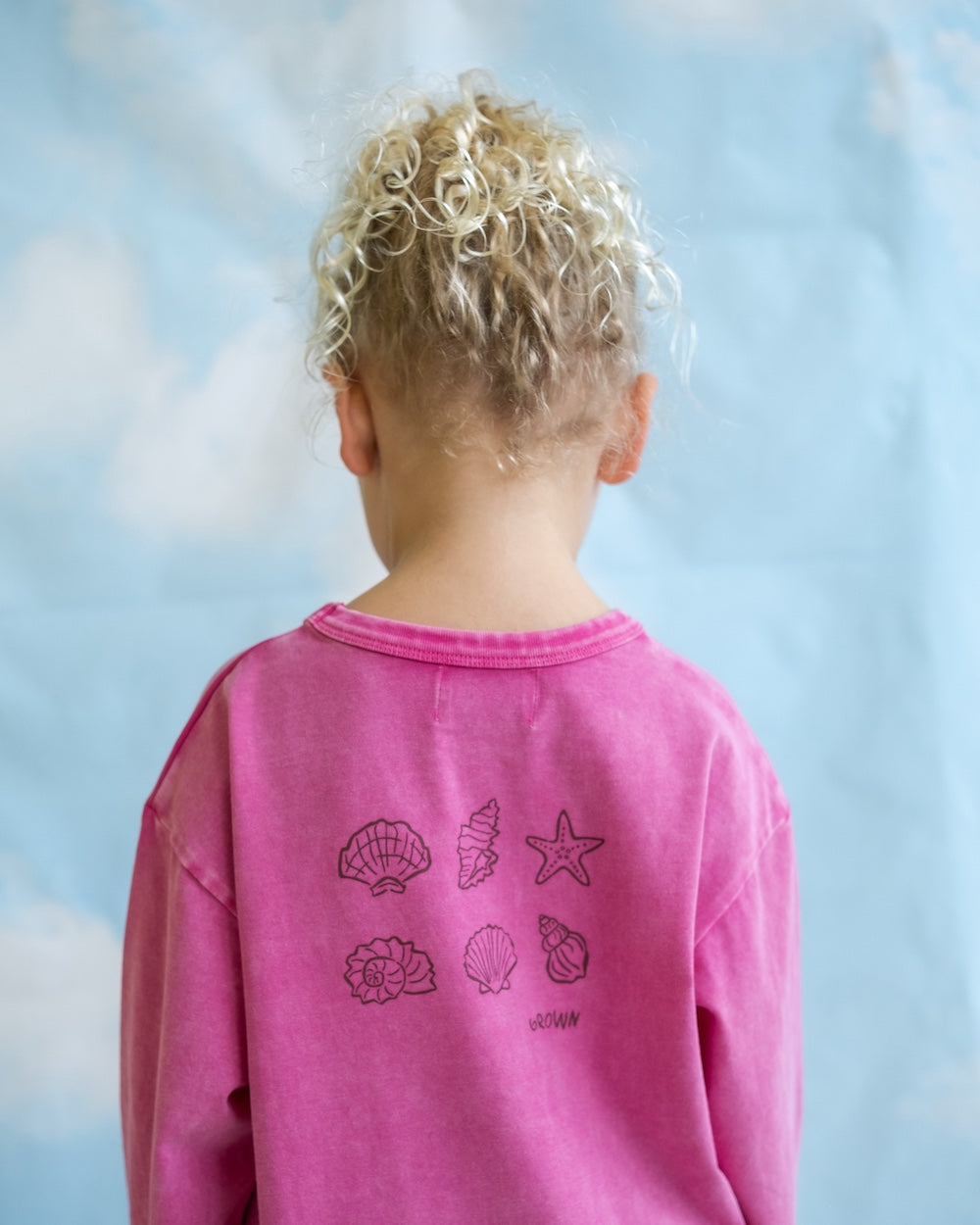 Grown Shelly LS Tee Floss styled