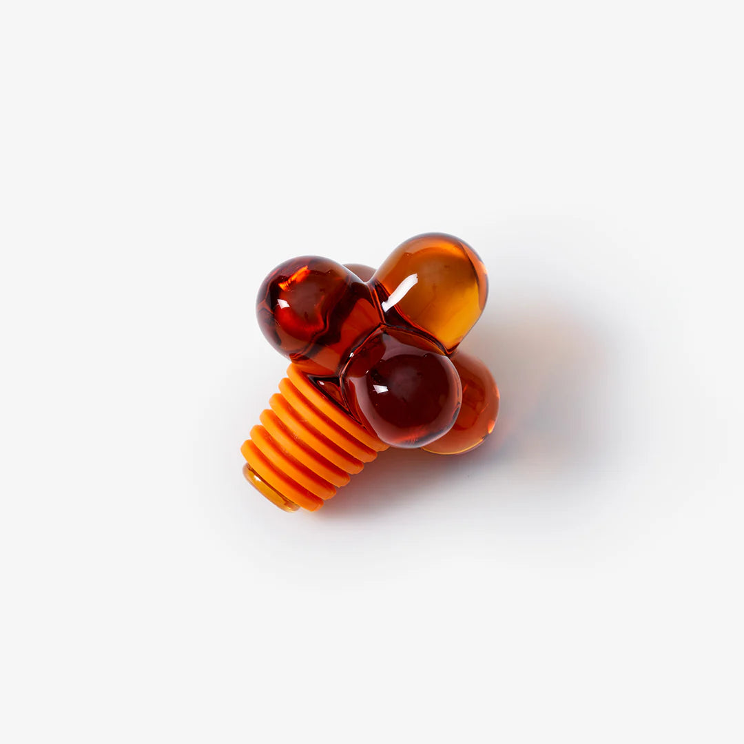 AREAWARE HOBKNOB BOTTLE STOPPER: AMBER