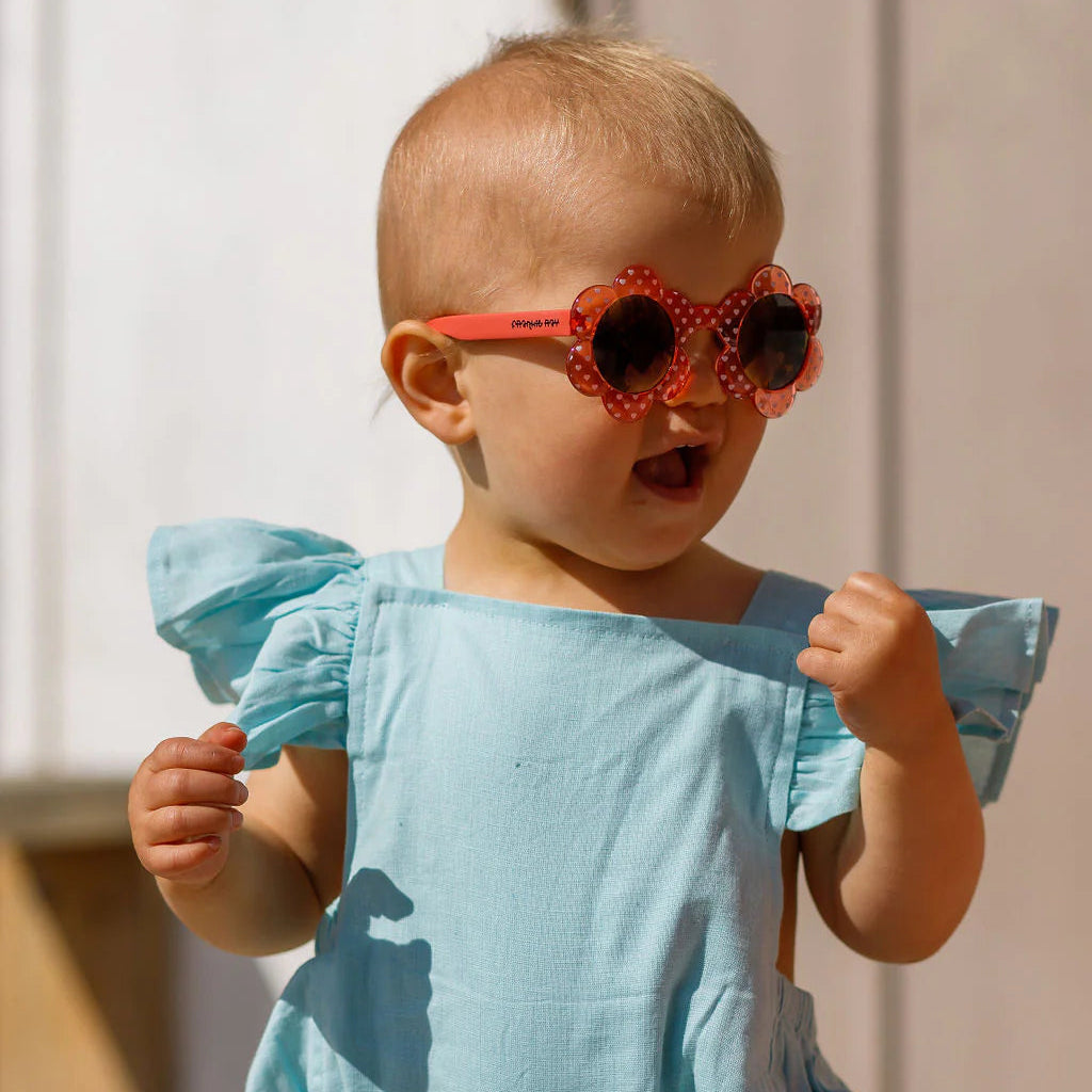 FRANKIE RAY BABY SUNGLASSES: DAISY / CRYSTAL RED WITH WHITE HEARTS