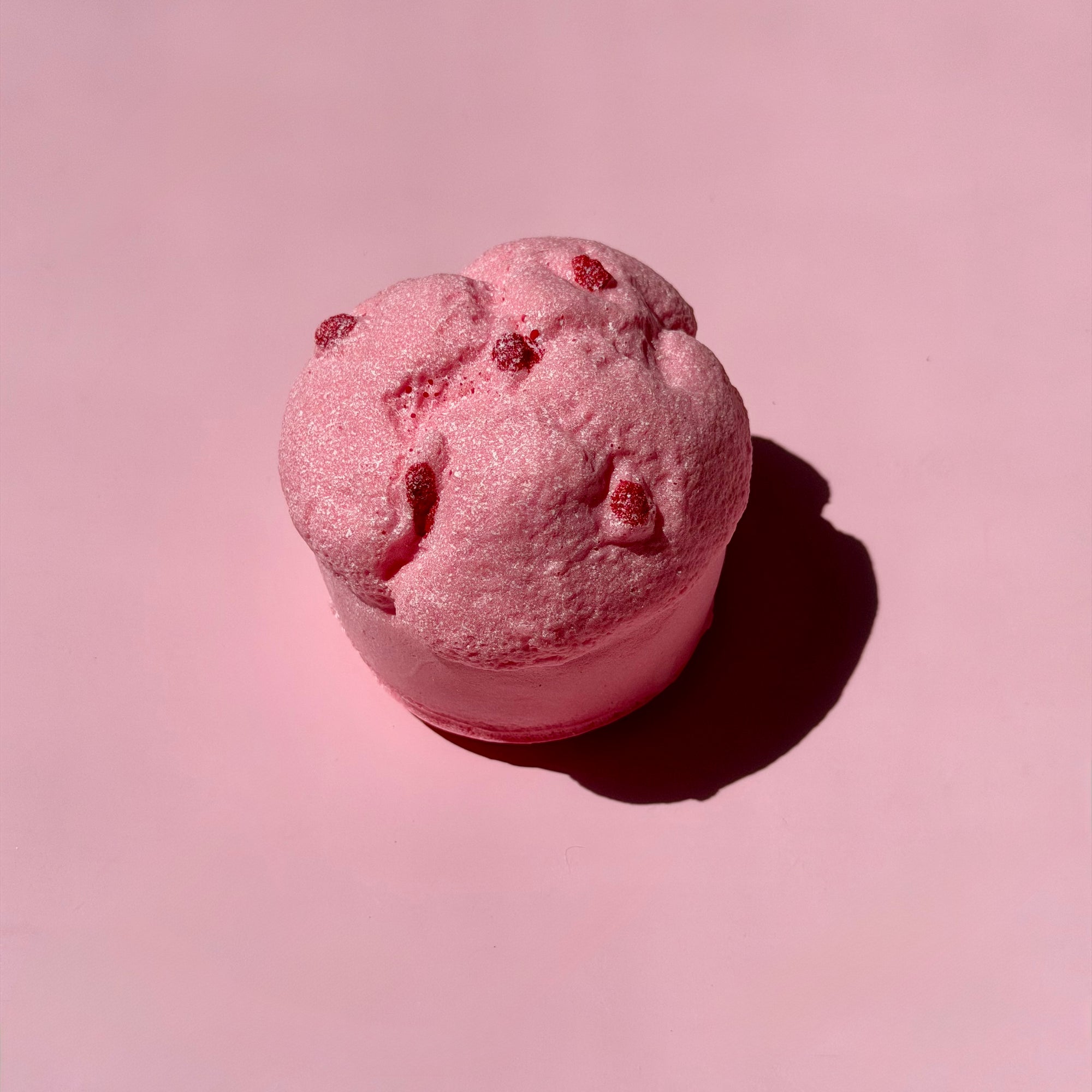 ISLEEASE SQUISHY MUFFIN: STRAWBERRY