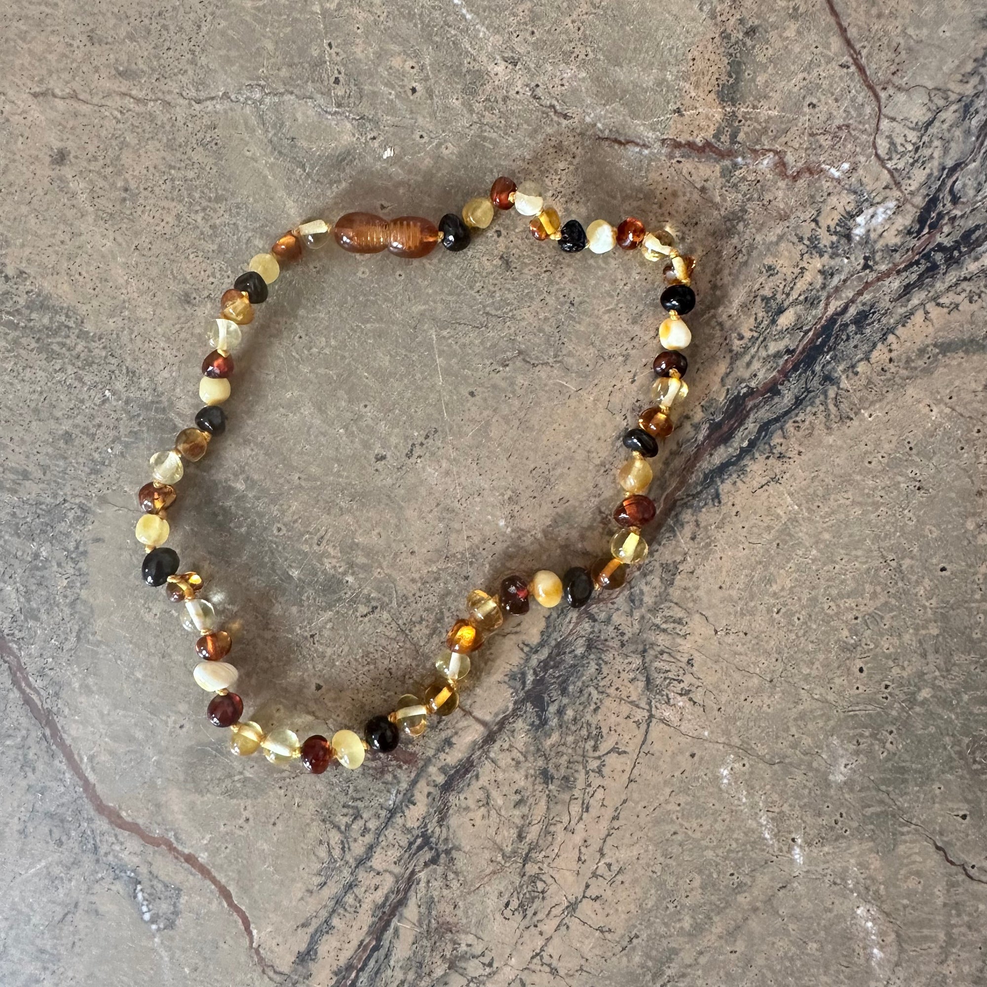 AMBER BABY TEETHING NECKLACE: DUSTY