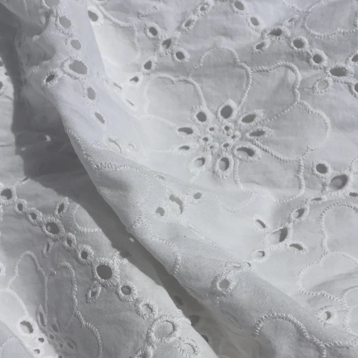 ALAKAI VALENCIA MAXI DRESS: WHITE