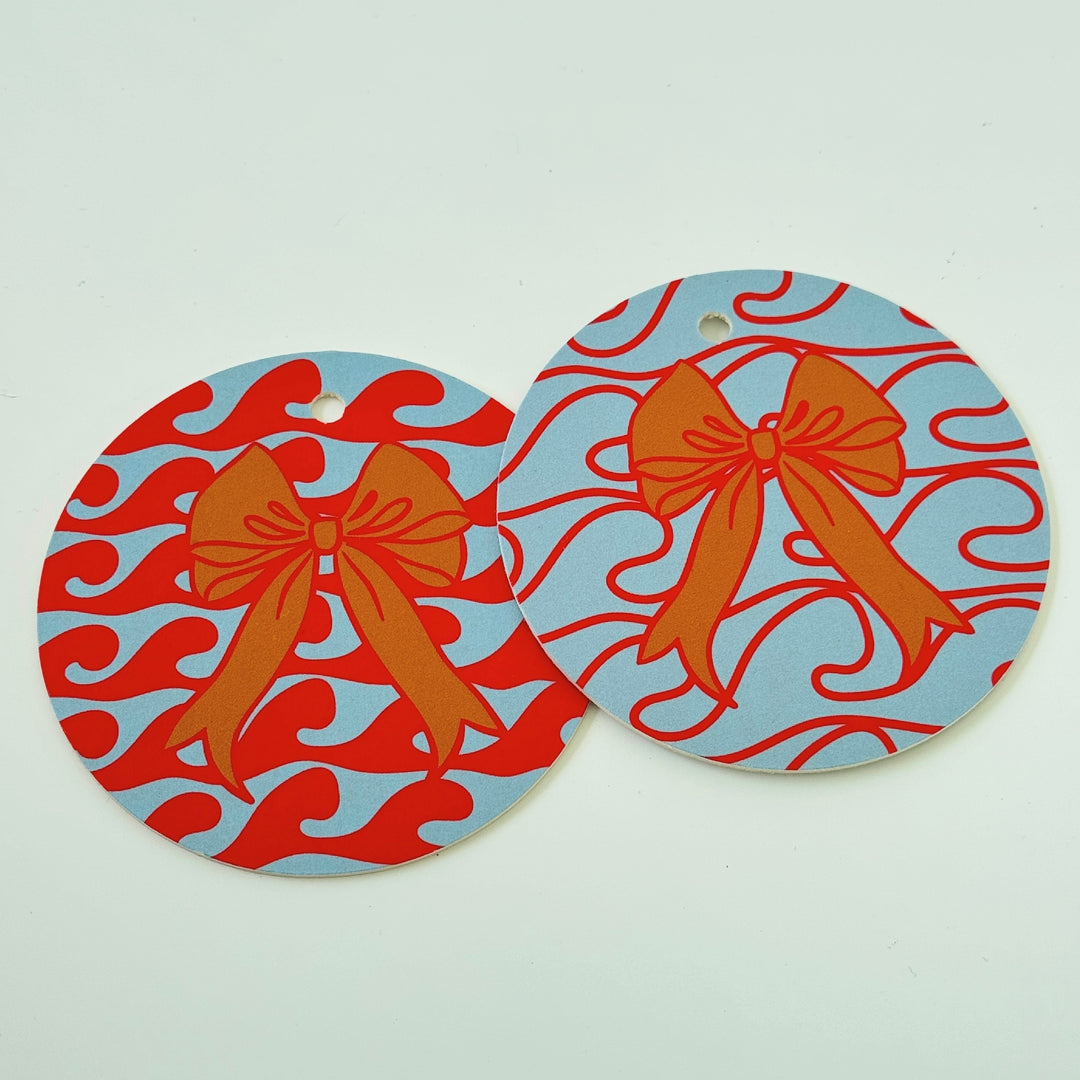 CC GIFT TAG: RED WAVE