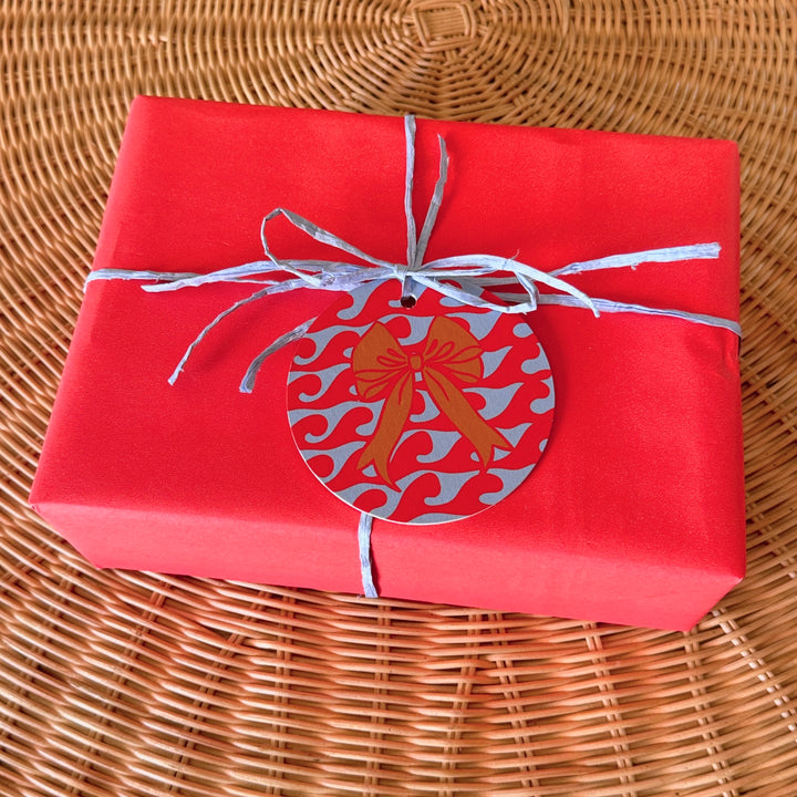 CC GIFT TAG: RED WAVE