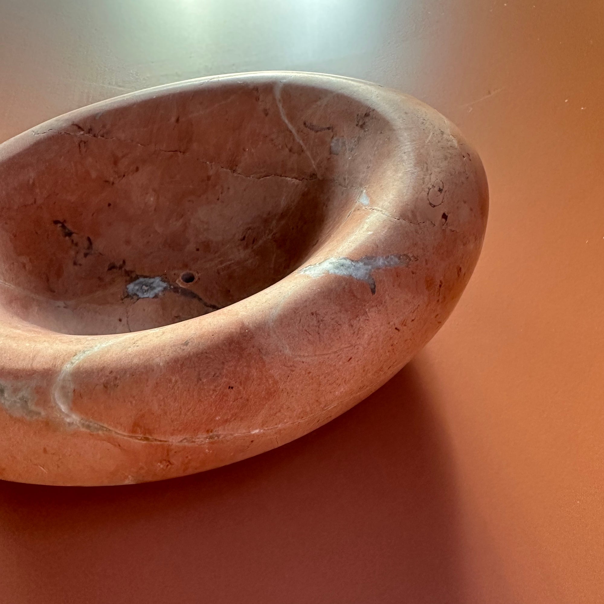 COTHEORY ECLIPSE SCULPTED INCENSE HOLDER BOWL: ROSSO ALICANTE