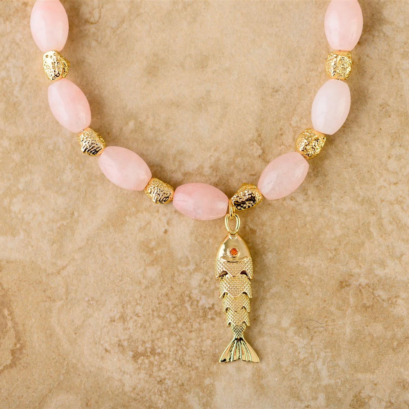 INDIGO & WOLFE GOIA NECKLACE: ROSE