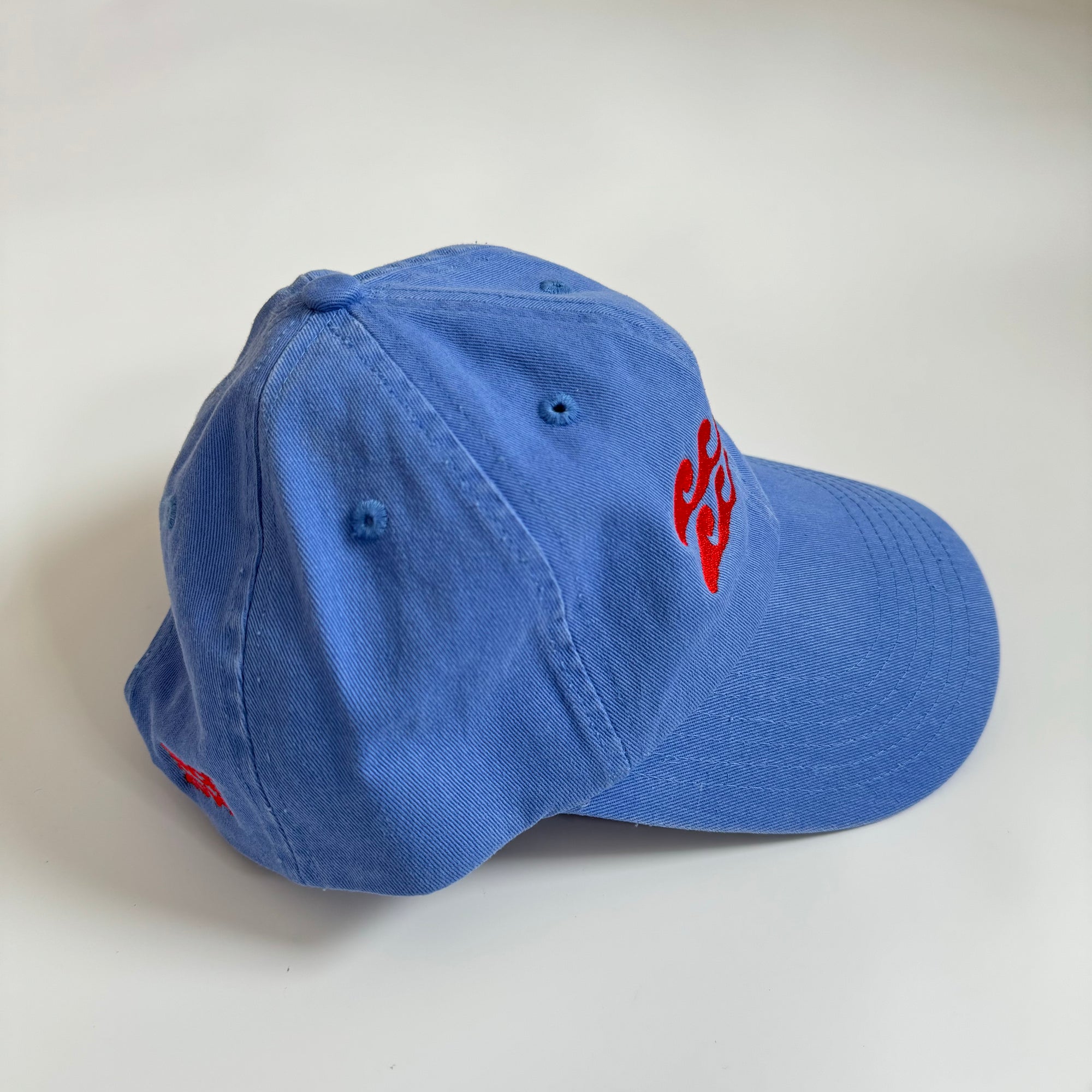 COMMON CIRCUS WAVE CAP: BLUE