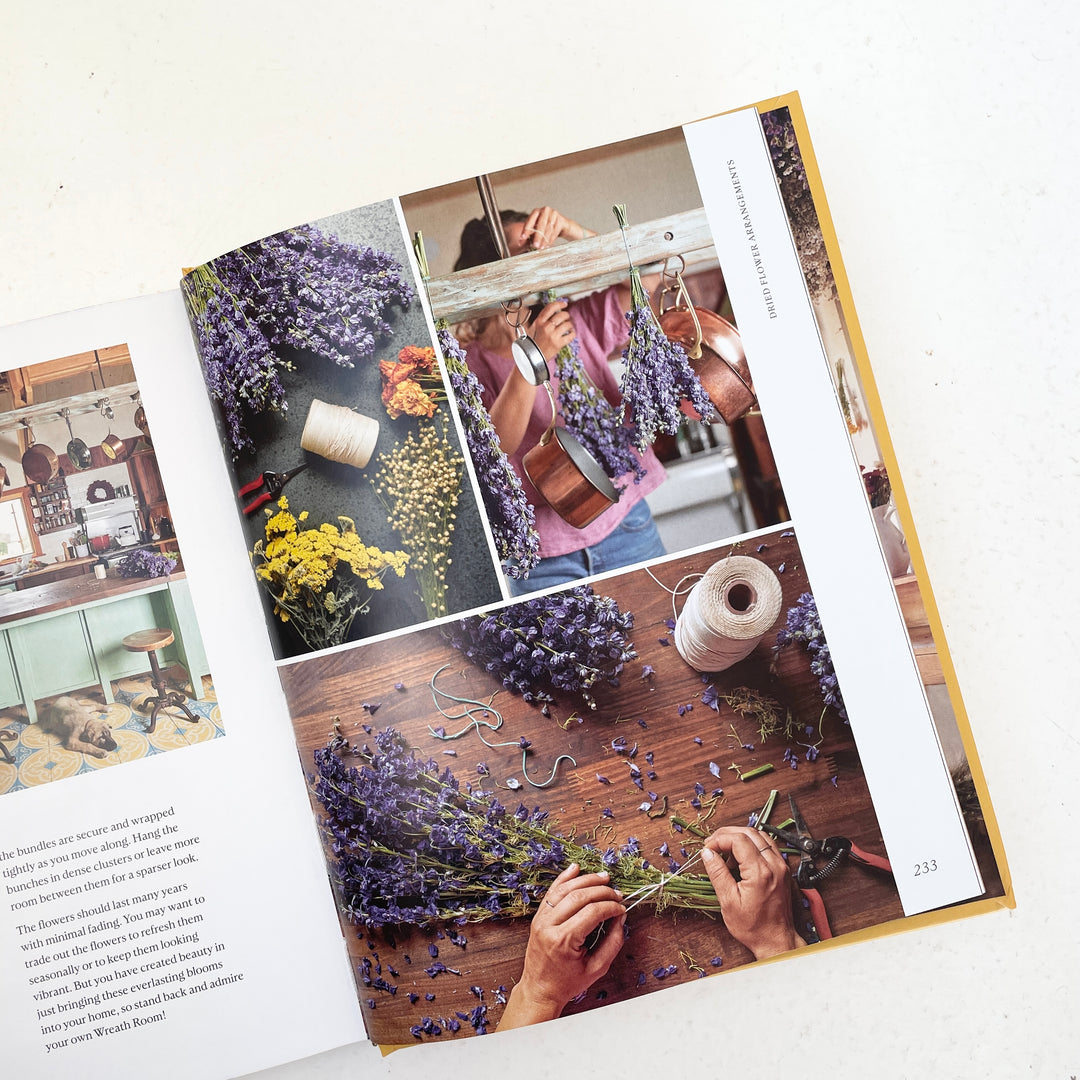 DESIGNING WITH DRIED FLOWERS