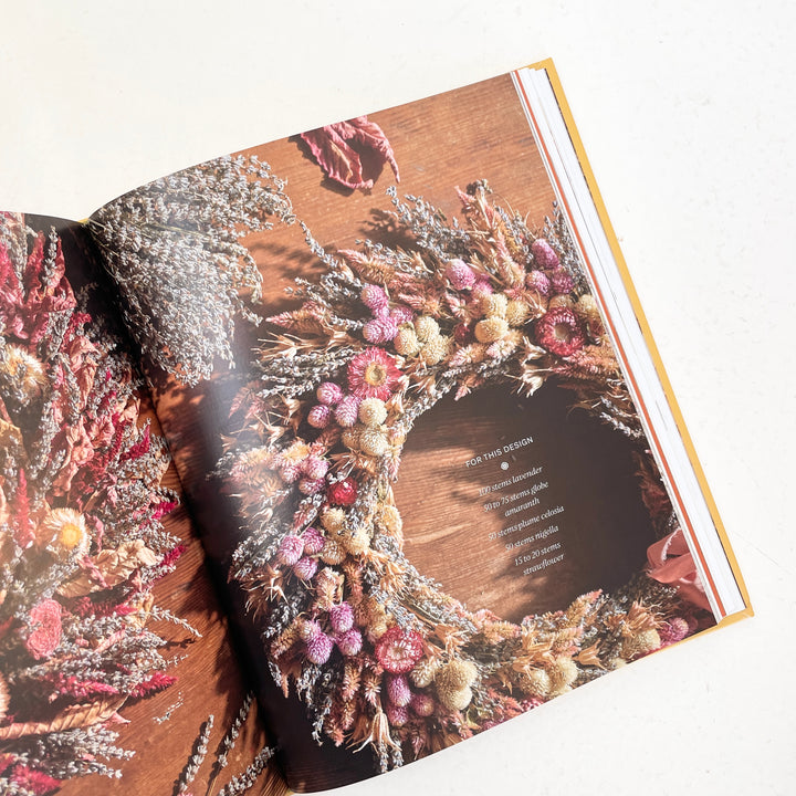 DESIGNING WITH DRIED FLOWERS
