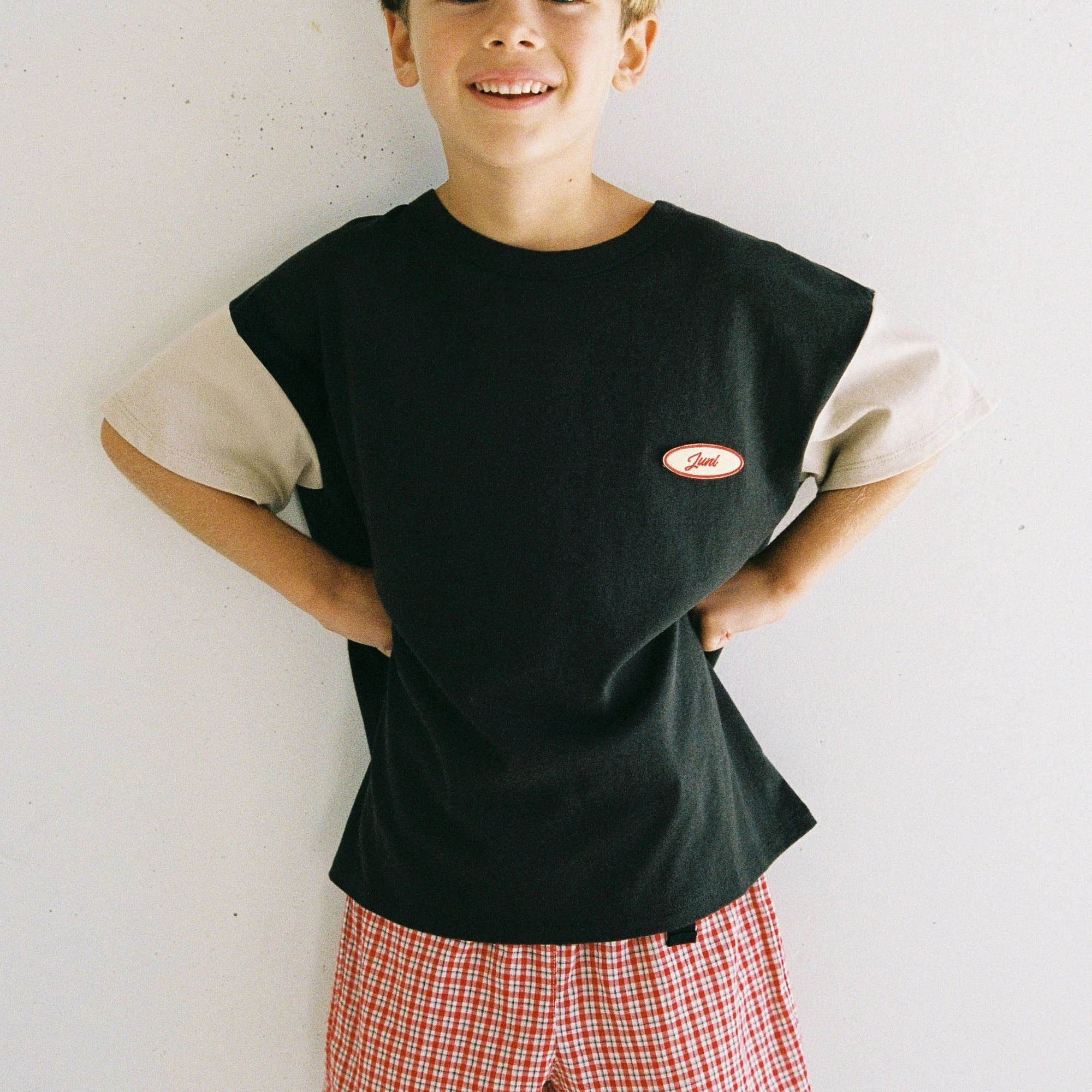 JUNI JE T'AIME TEE: WASHED GREY