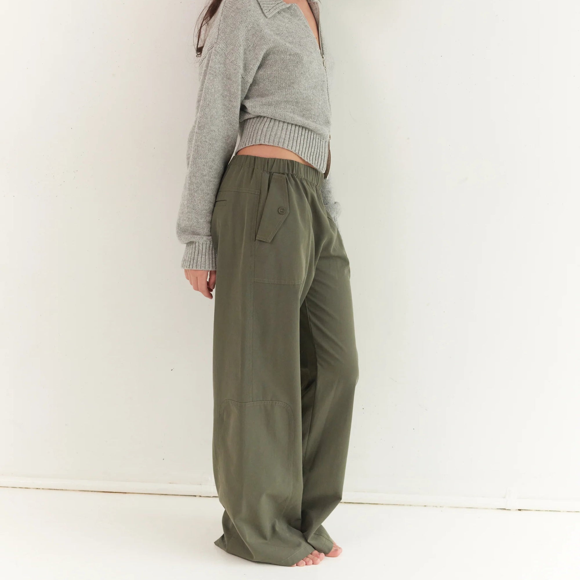 JUNI WOMENS ADELLE PANT (REGULAR): OLIVE