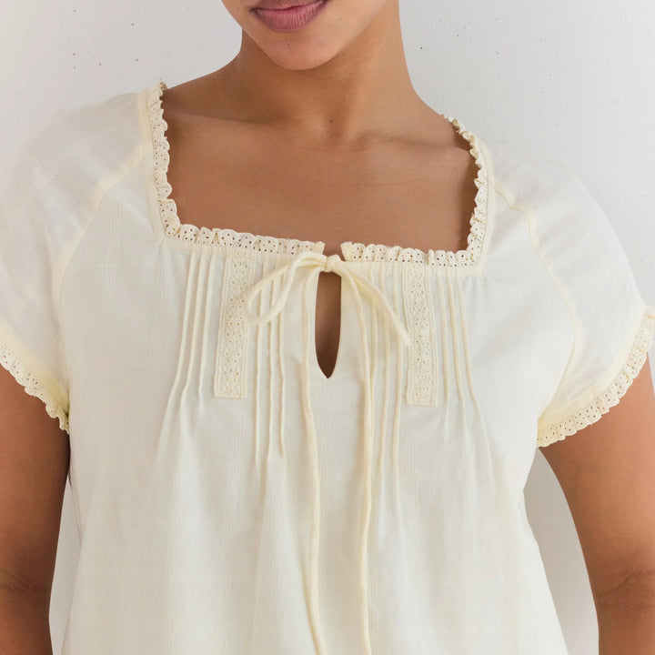 JUNI WOMENS AMELIA MINI DRESS: BUTTERCREAM