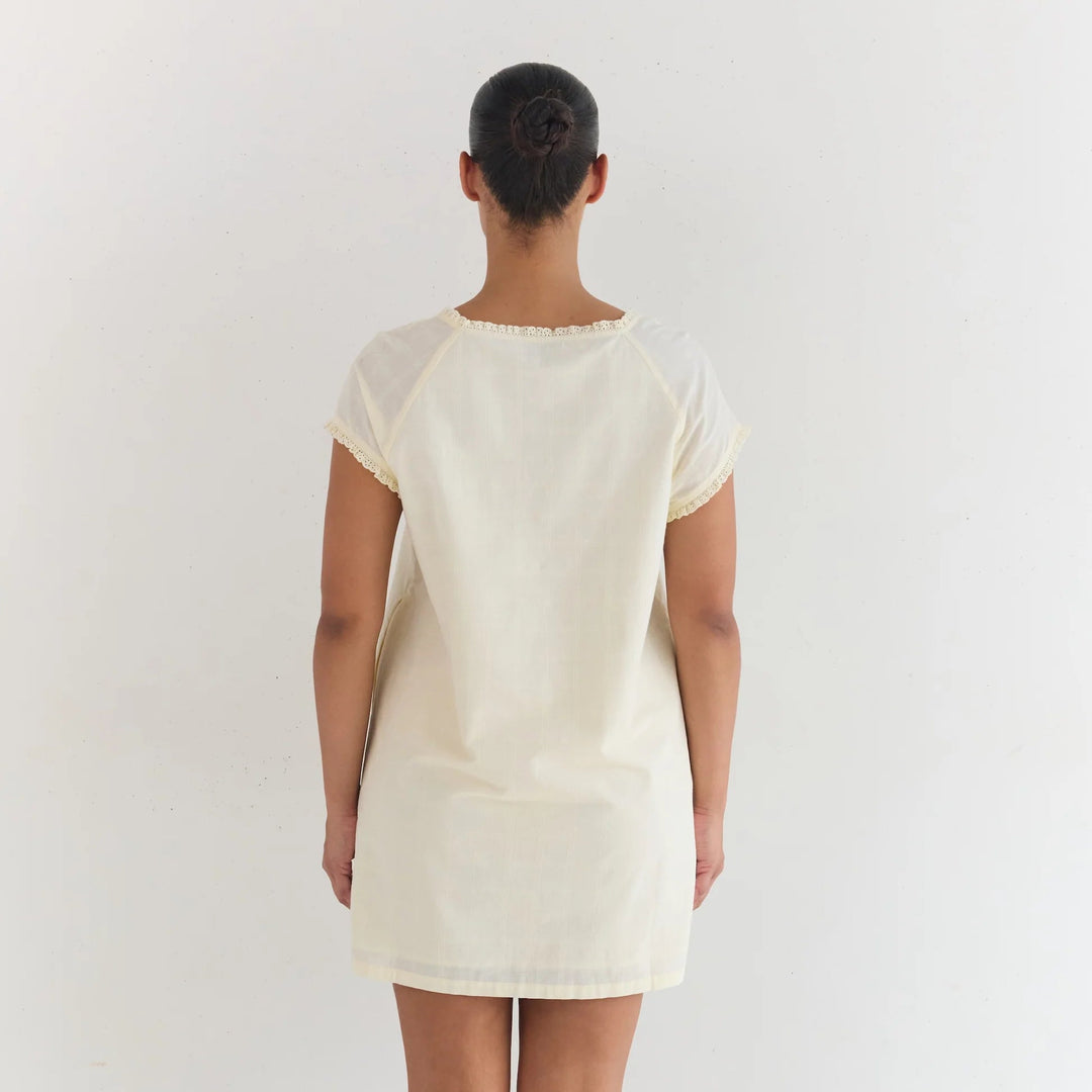 JUNI WOMENS AMELIA MINI DRESS: BUTTERCREAM