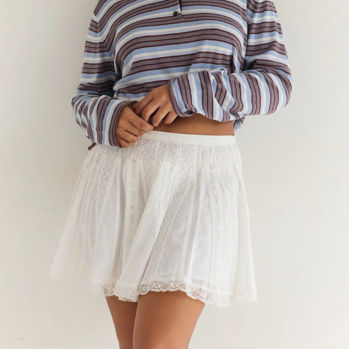 JUNI WOMENS SOFIE MINI SKIRT: BLANC
