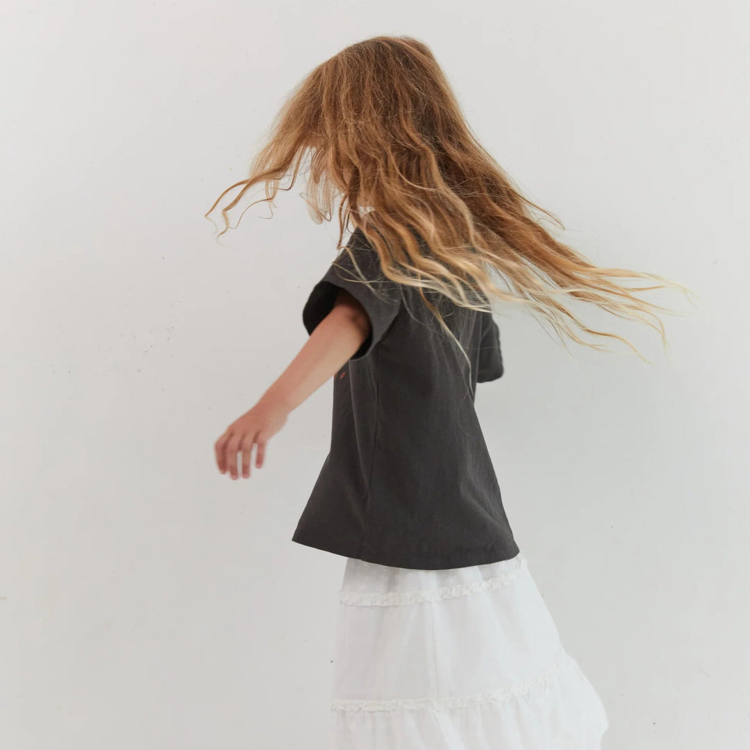 JUNI JNR HEARTS OF FIRE TEE: WASHED BLACK