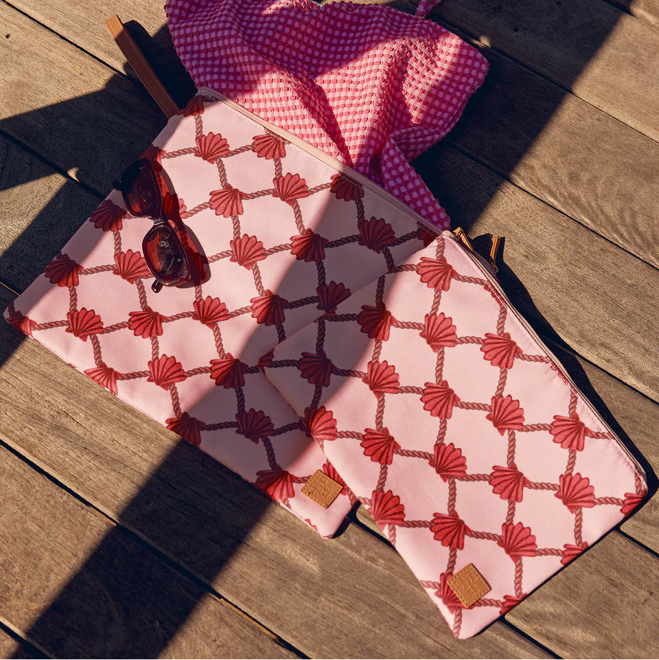 THE SOMEWHERE CO SMALL WET BAG: KEEPSAKES