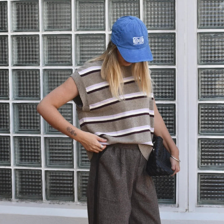 GROWN LADIES STRIPED KNIT VEST: OATMILK