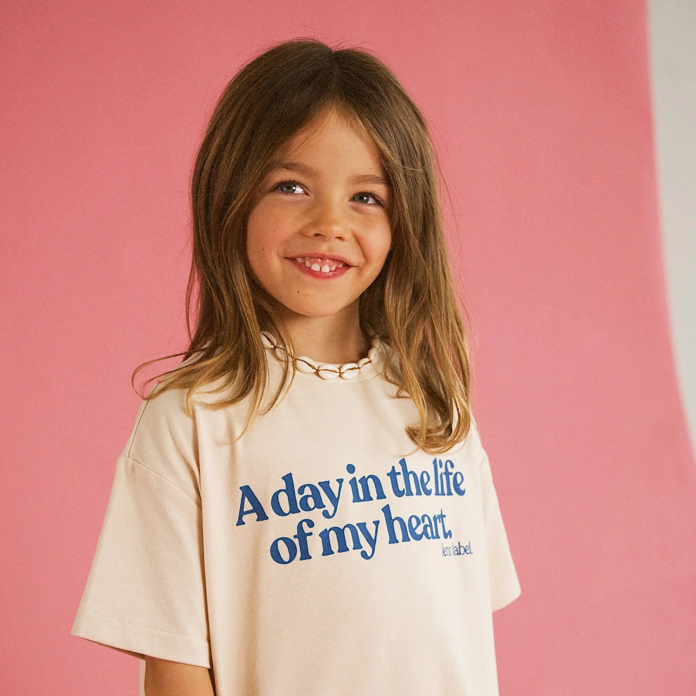 LENN LABEL HEART TEE: CREAM