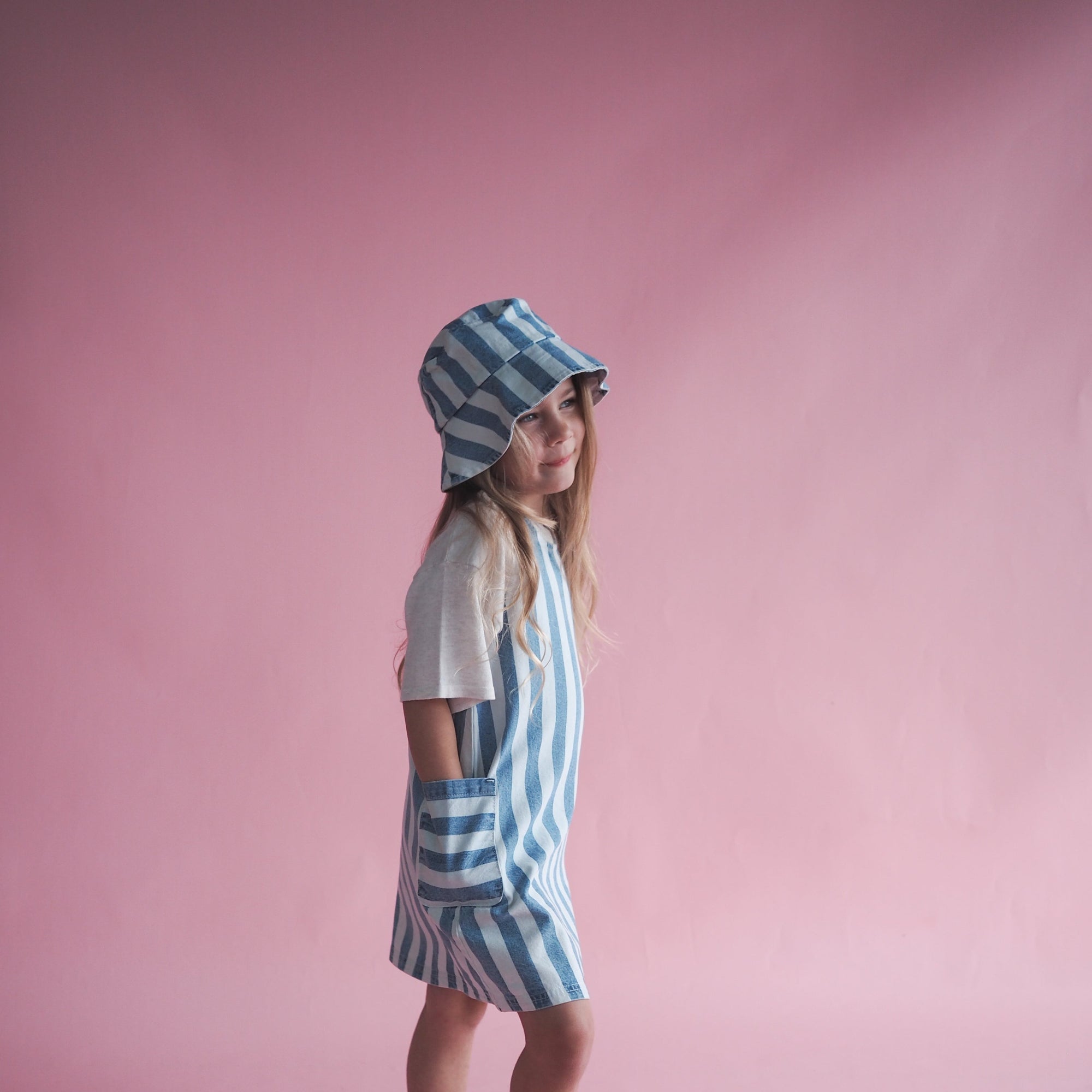 GROWN DENIM STRIPE BUCKET HAT