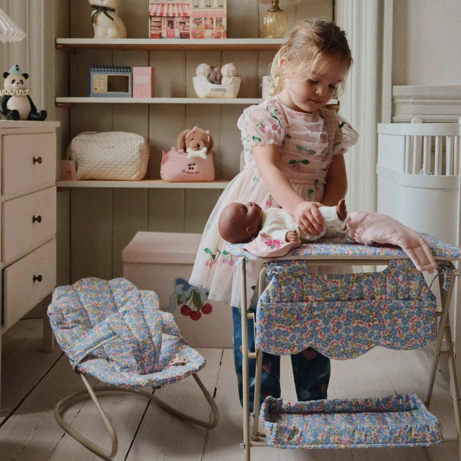KONGES SLOJD DOLL CHANGING TABLE: FLEUR ROSIER