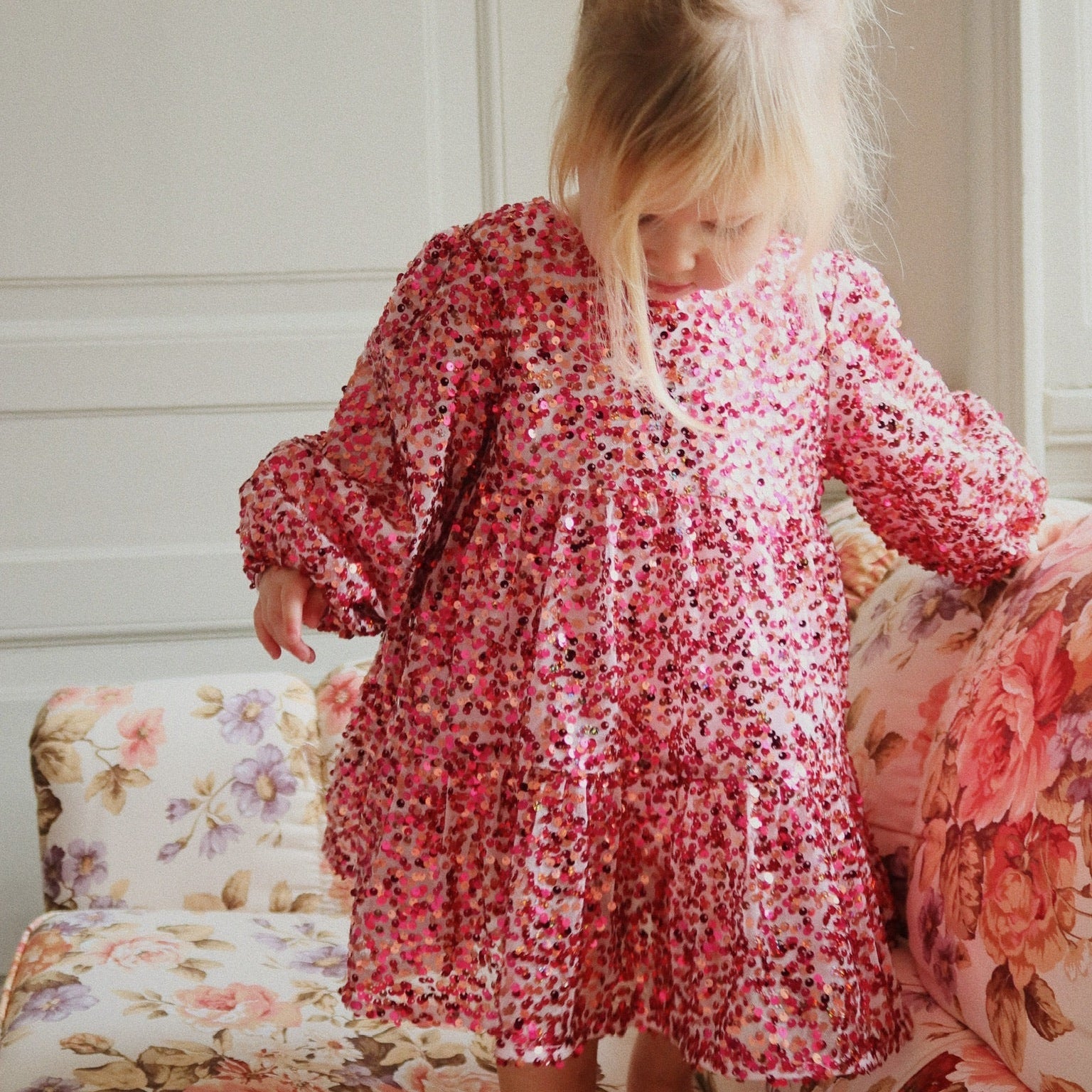 KONGES SLOJD LILA SEQUINS BOW DRESS: SPARKLING SANGRIA