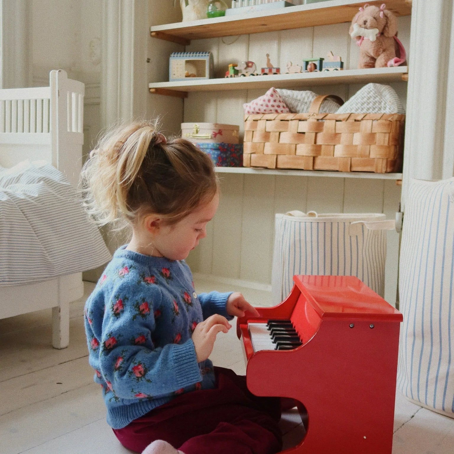 KONGES SLOJD PIANO GLOSSY: RED
