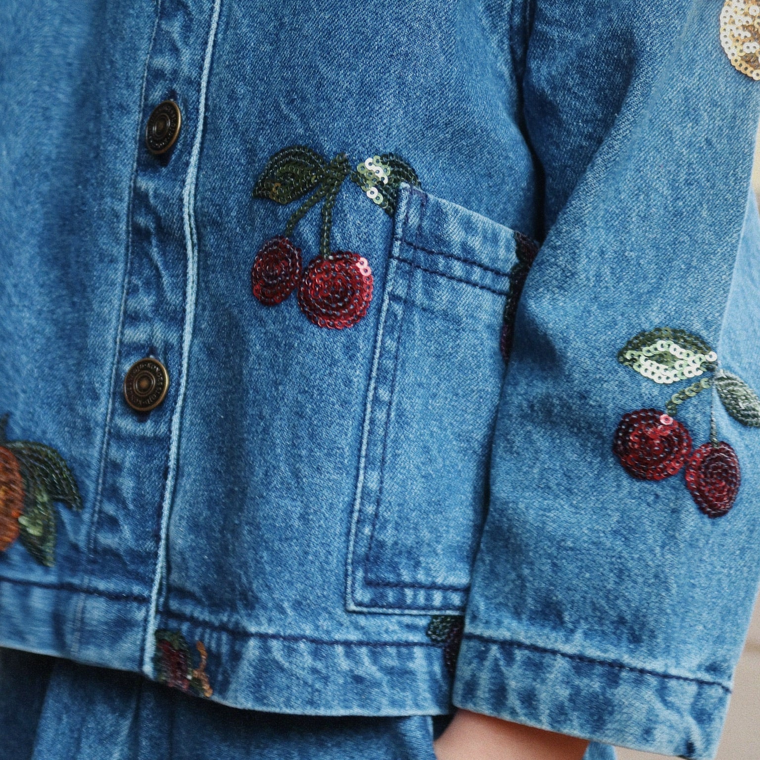 KONGES SLOJD MAGOT SEQUIN DENIM SHIRT: VITAMINS