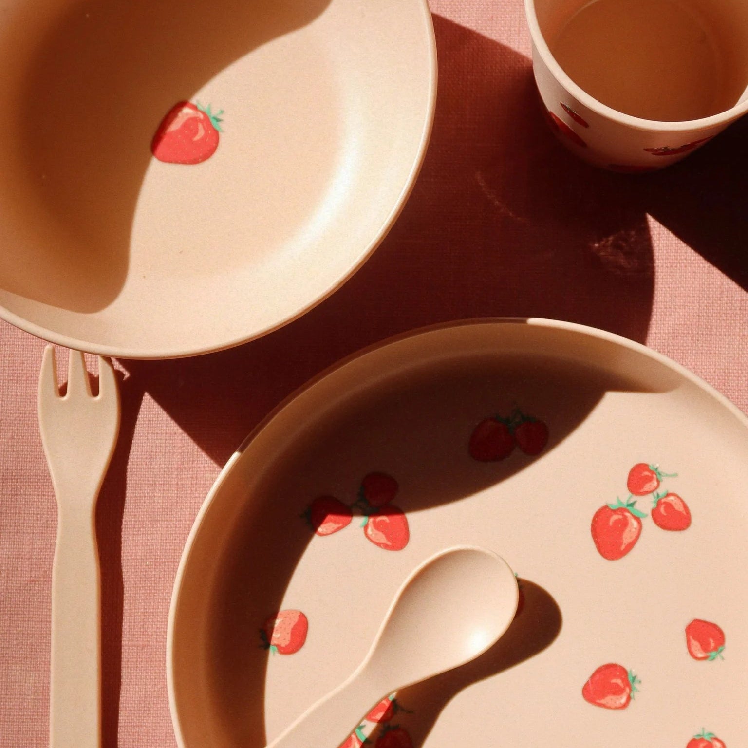 KONGES SLOJD DINNER SET: FRAGOLA