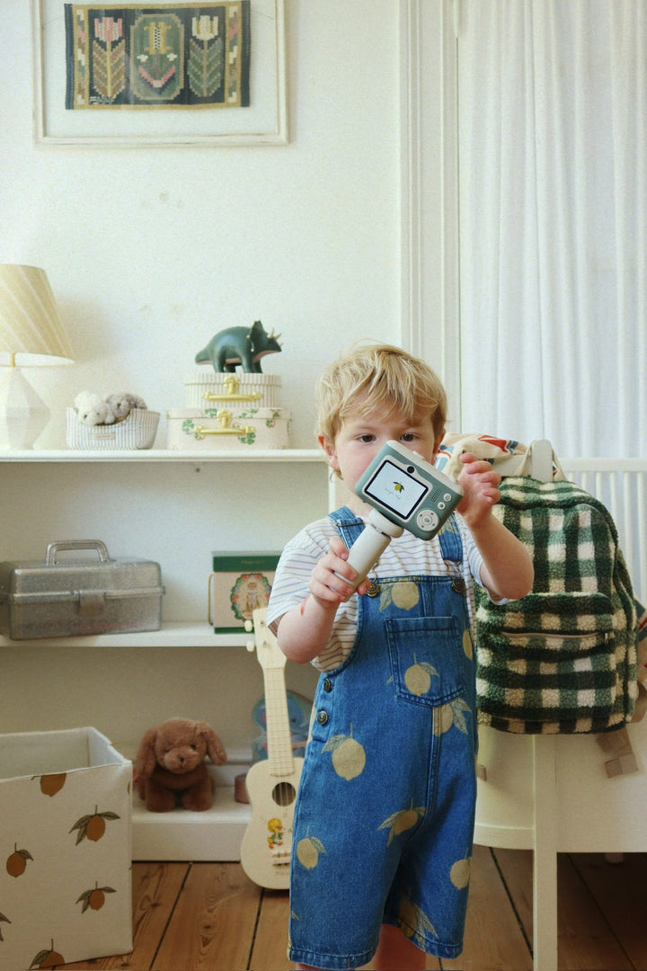 Konges Sløjd MY FIRST CAMERA lemon lifestyle photo