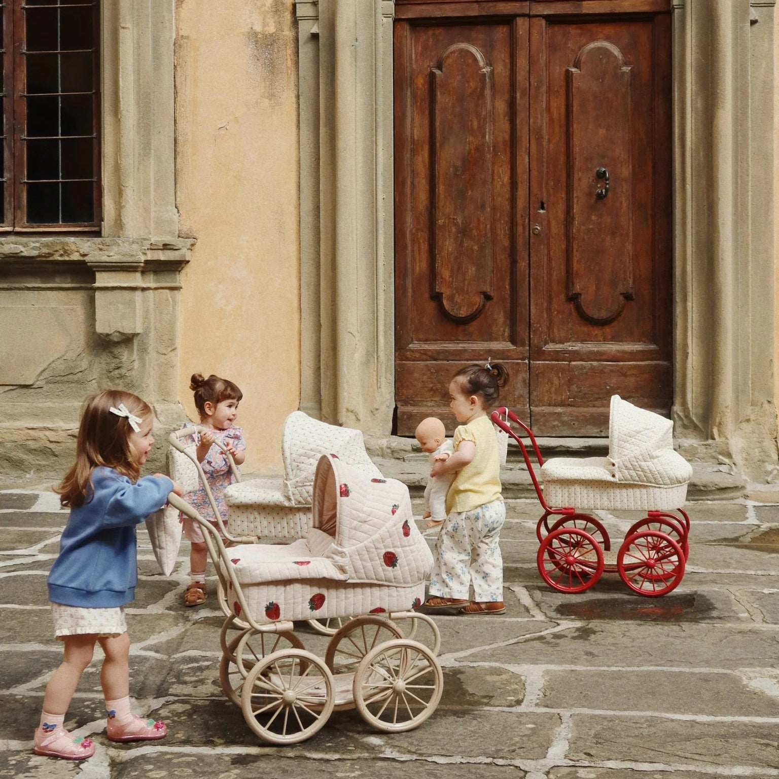 KONGES SLOJD MINNIE DOLL PRAM: ESTATE DOT