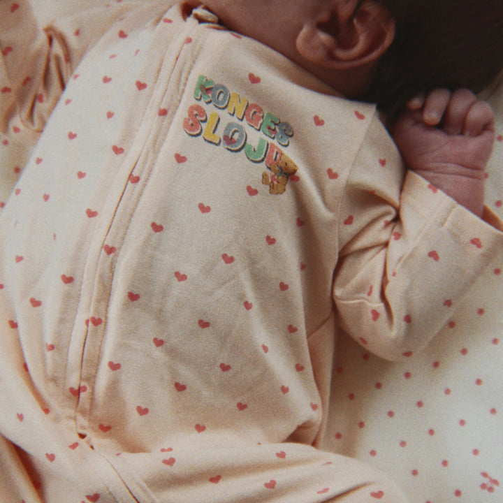 KONGES SLOJD BASIC ZIP ONESIE GOTS: TEDDY COEUR