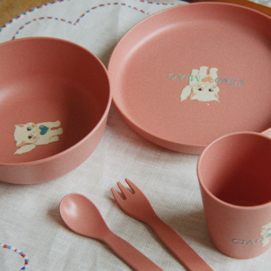 Konges Sløjd Dinner Set Ciao Miao - lifestyle