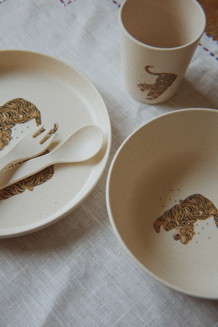 Konges Sløjd Dinner Set Tiger Ruggito lifestyle photo