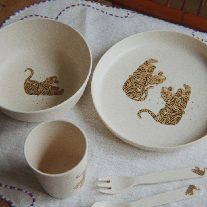 Konges Sløjd Dinner Set Tiger Ruggito - lifestyle