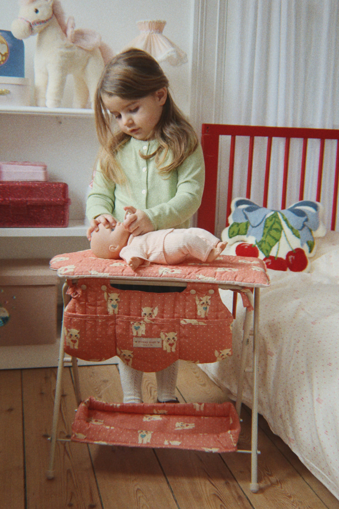 Konges Sløjd Cattie Baby Doll With Lift lifestyle photo