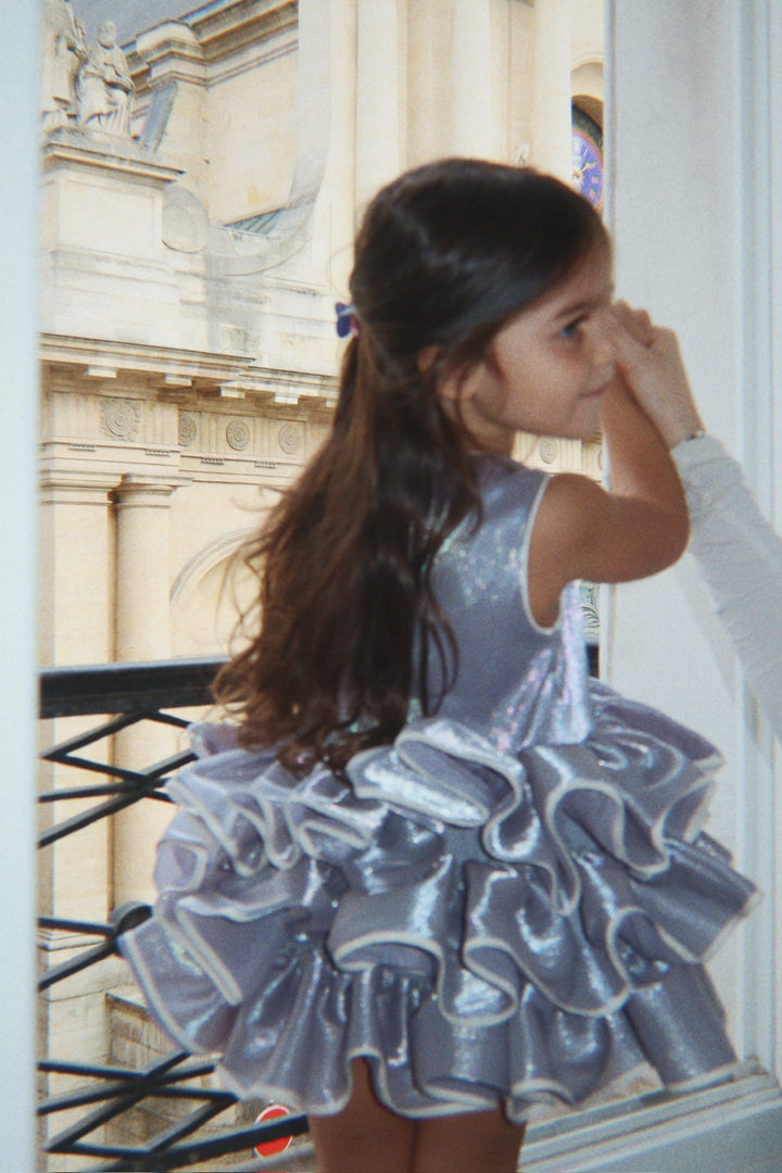 KONGES SLOJD FIA FRILL DRESS GRS: SLEET
