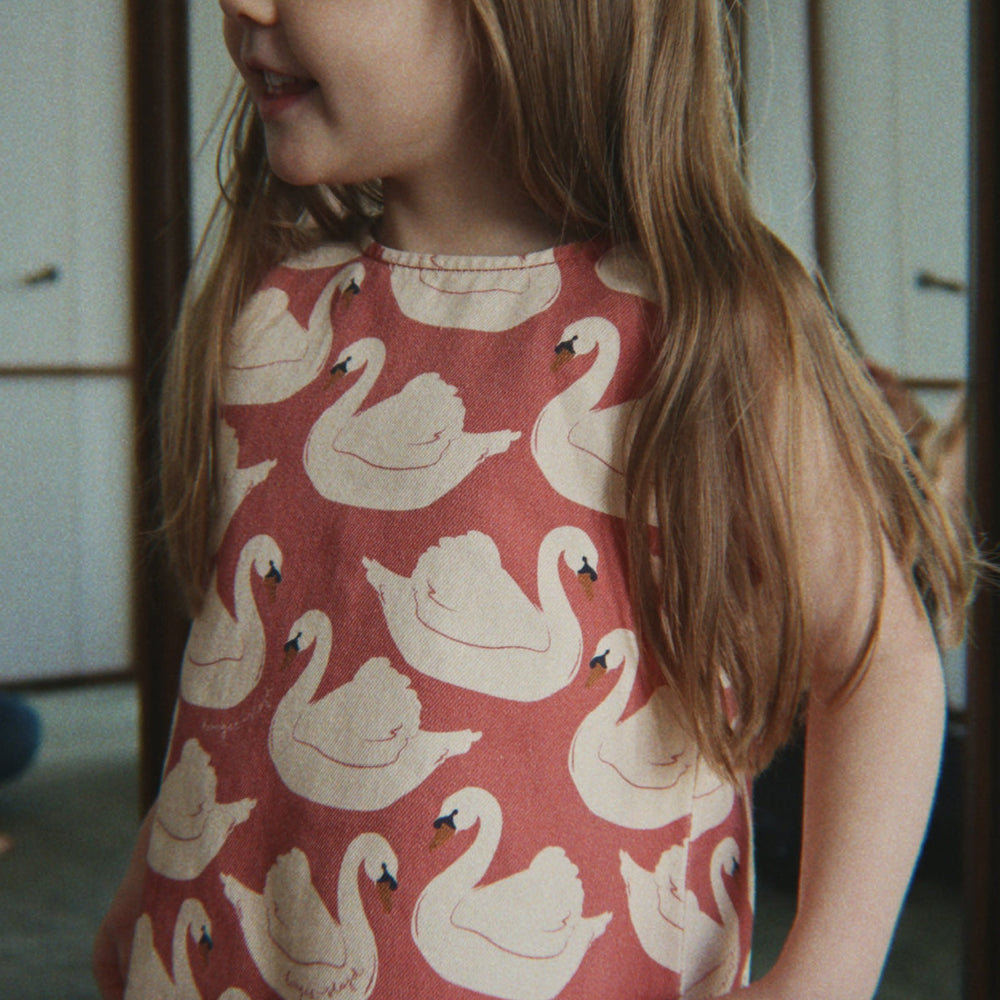 Konges Sløjd Magot Bow Dress GOTS Swan Rose - lifestyle