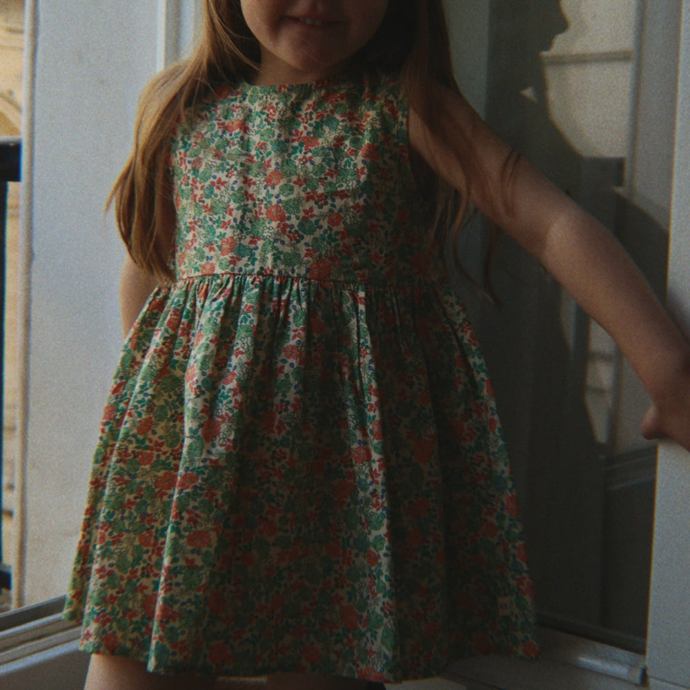 Konges Sløjd Ponza Dress GOTS: Carlie Verde - lifestyle