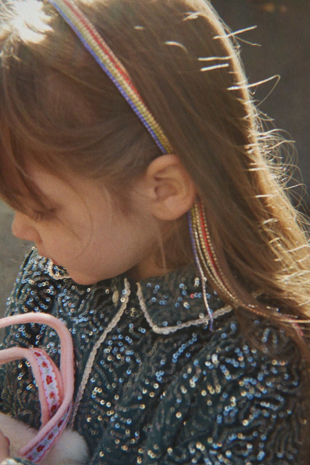 Konges Sløjd Sparkly Rainbow Hairbrace: Rainbow - lifestyle