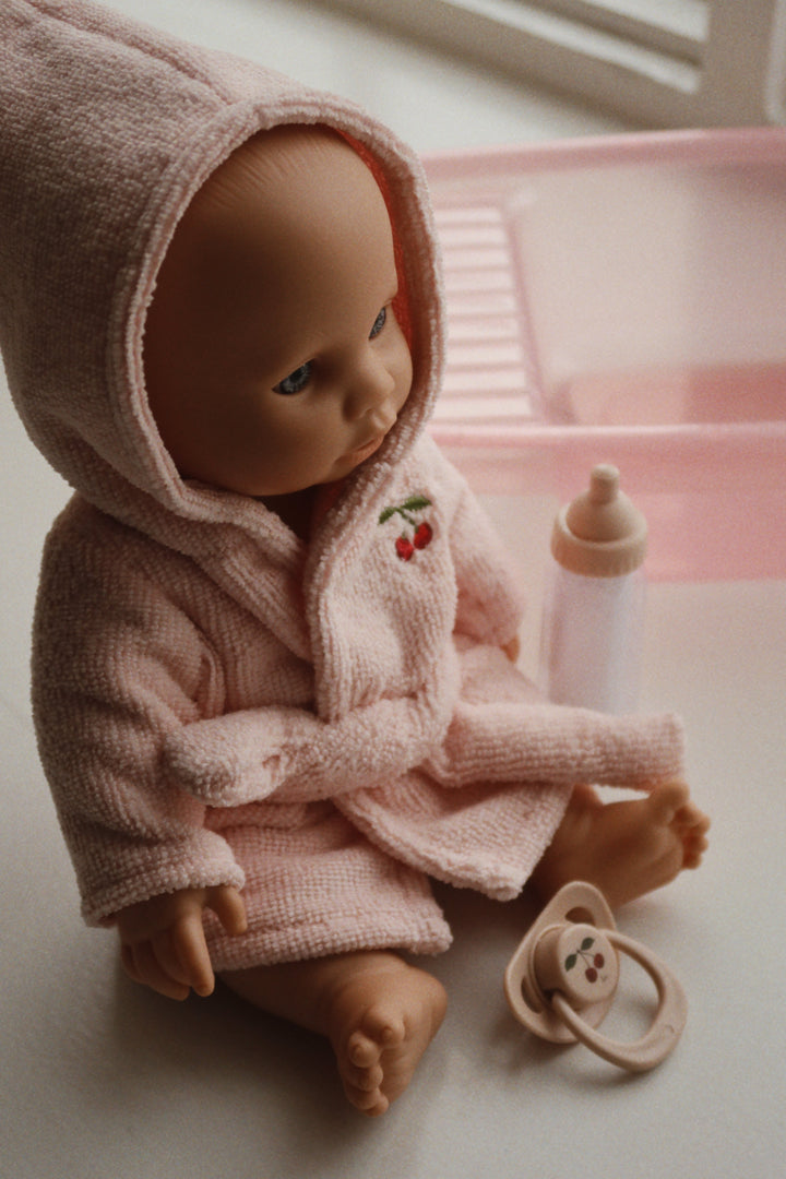 Konges Slojd Isola Doll Bath Set: Cherry (brand lifestyle)