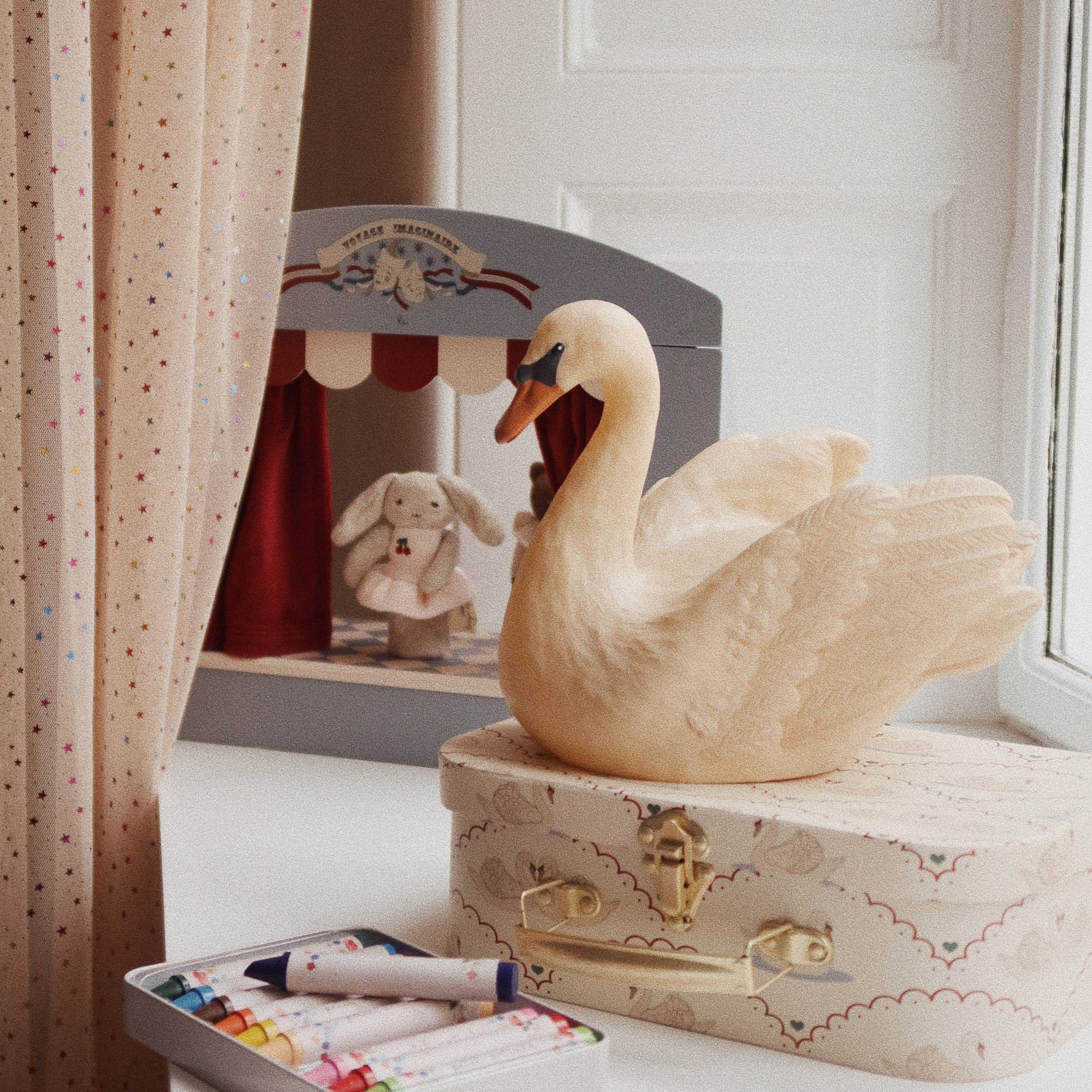 KONGES SLOJD SWAN LAMP: BEIGE