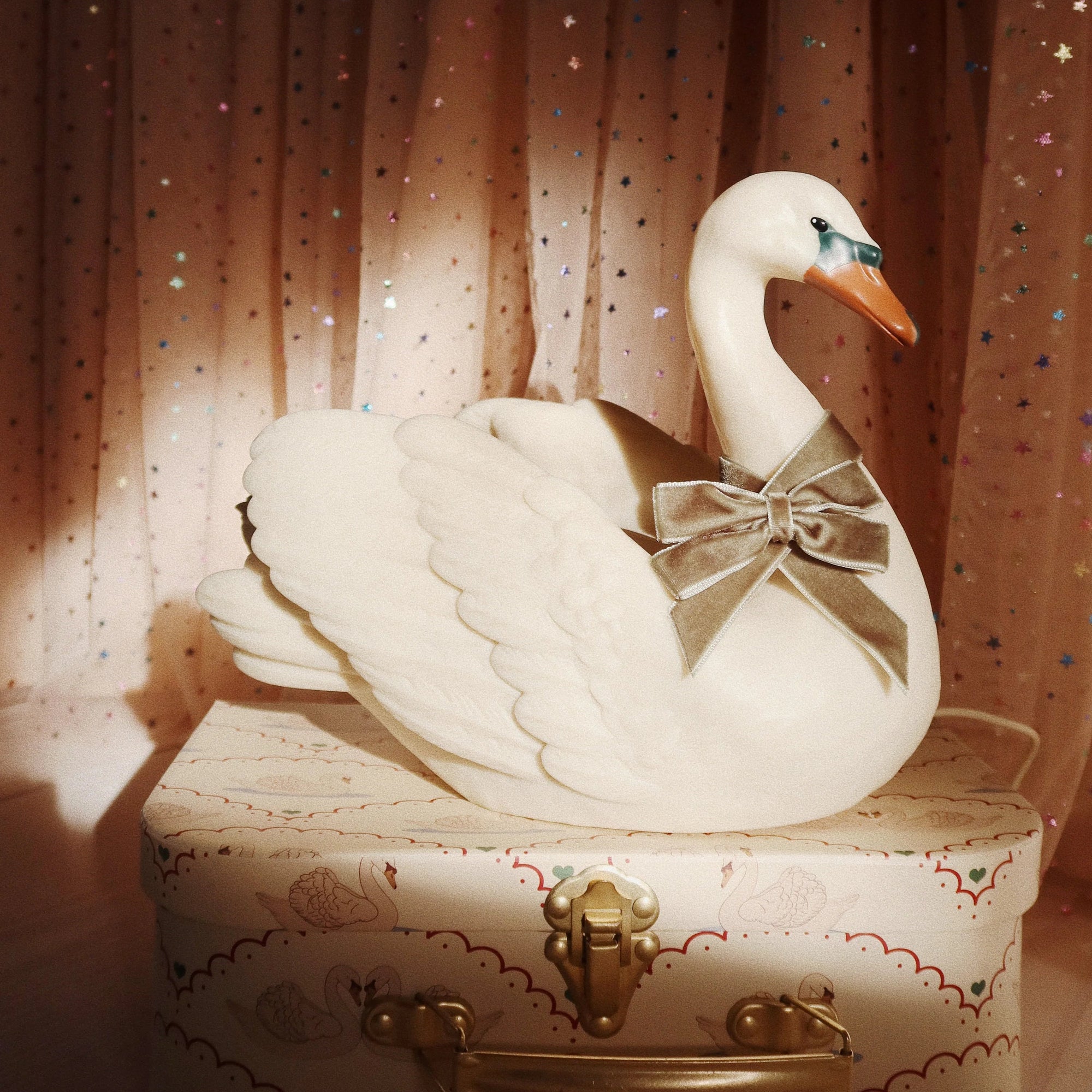 KONGES SLOJD SWAN LAMP: BEIGE